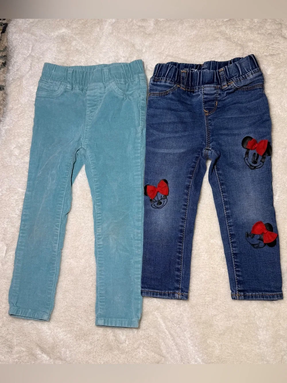 Set of 2 Baby Gap Minnie Mouse Jegging and corduroy legging size 2T/3T